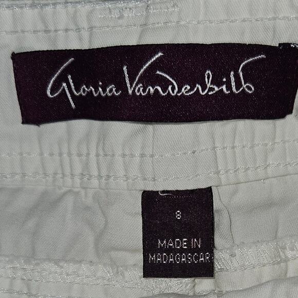 Women's Gloria Vanderbilt White Cargo Capris Sz 8 Roll Tab Hem Summer Ready - Picture 3 of 8